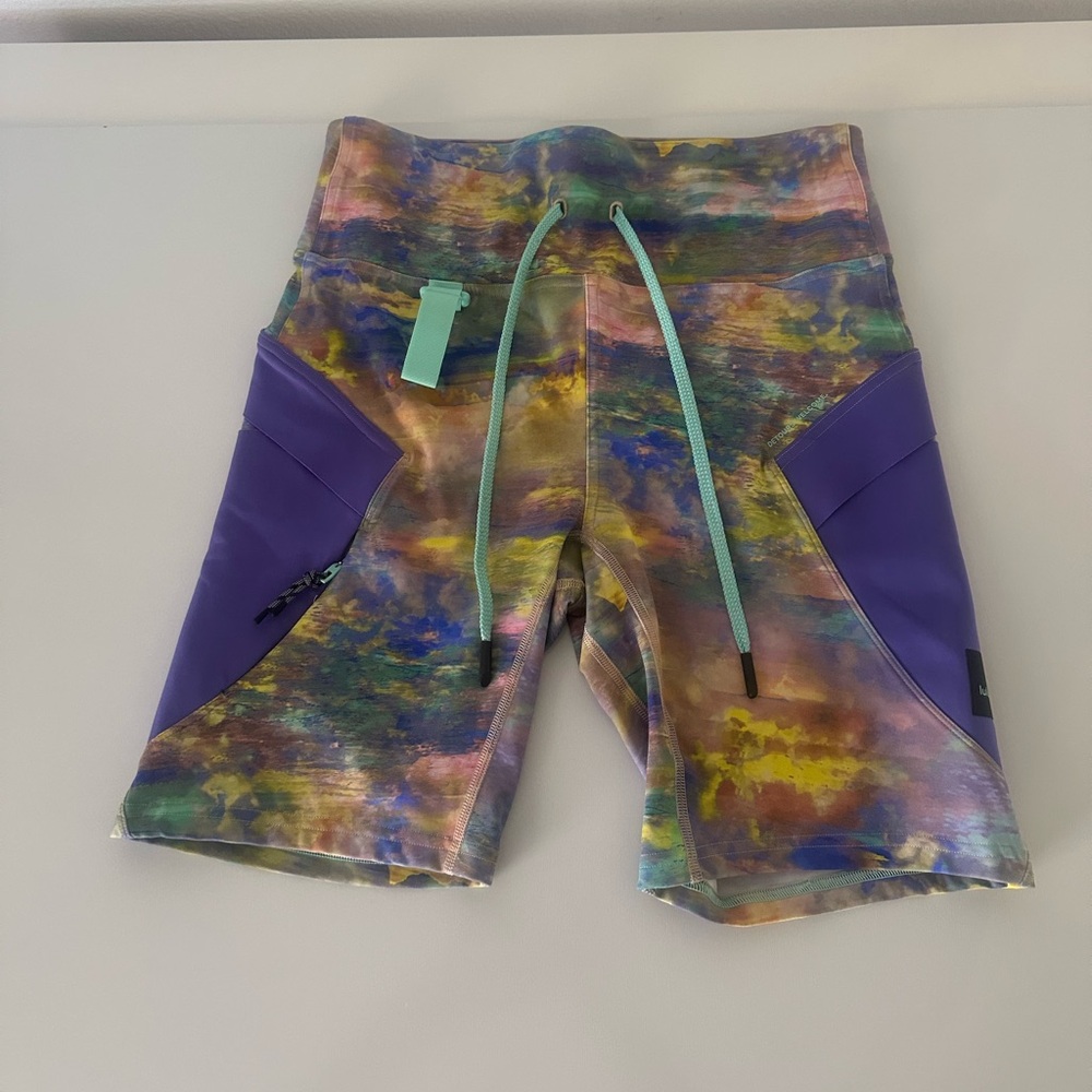 Lululemon Cargo Super-high-rise Hiking Short